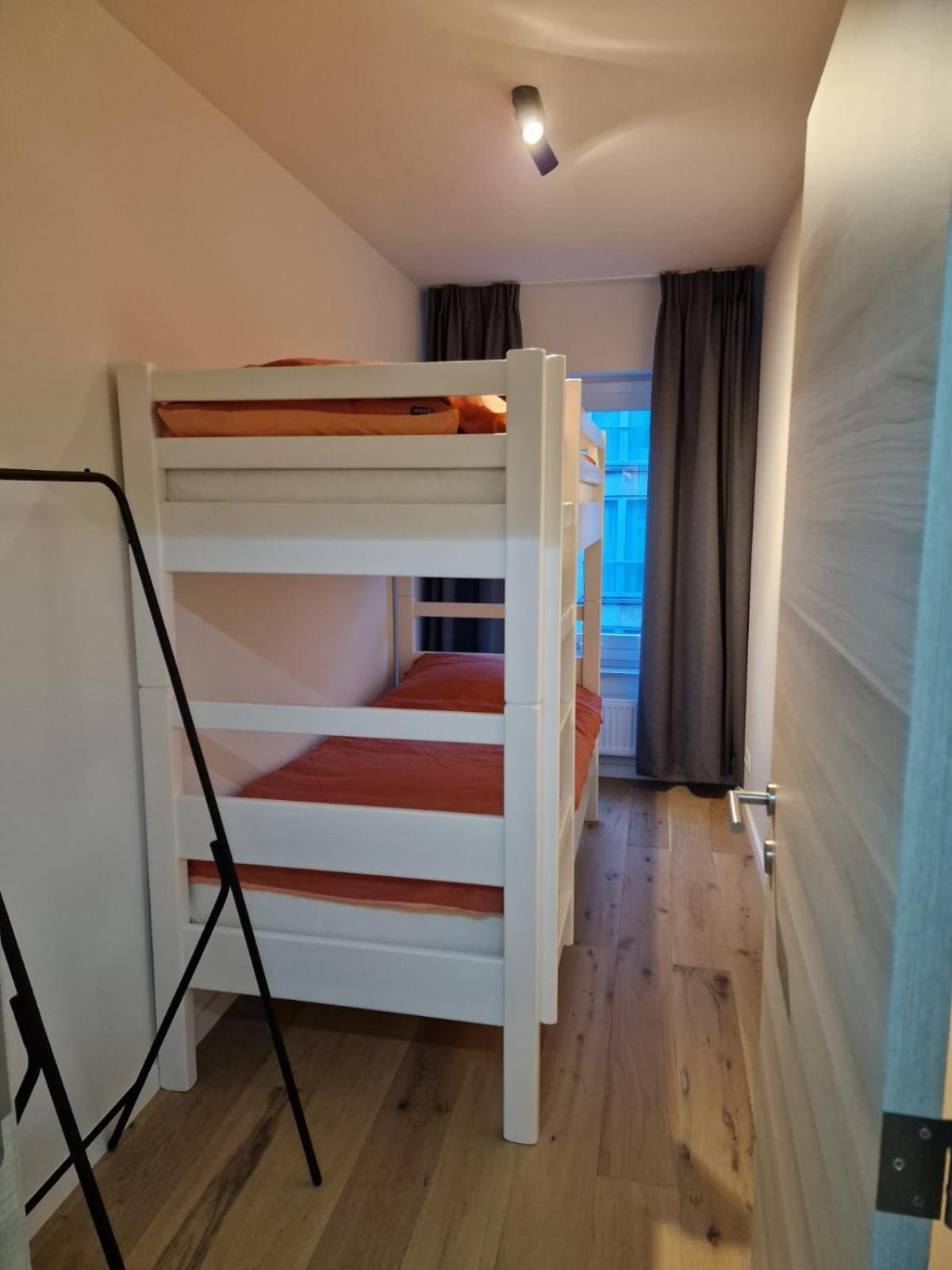Luxury Renovated 3 Rooms Apartment ออสเทนด์ ภายนอก รูปภาพ