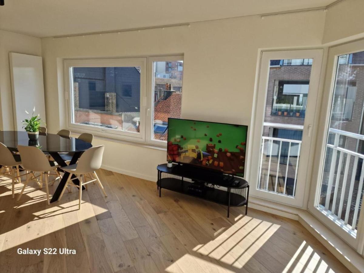 Luxury Renovated 3 Rooms Apartment ออสเทนด์ ภายนอก รูปภาพ
